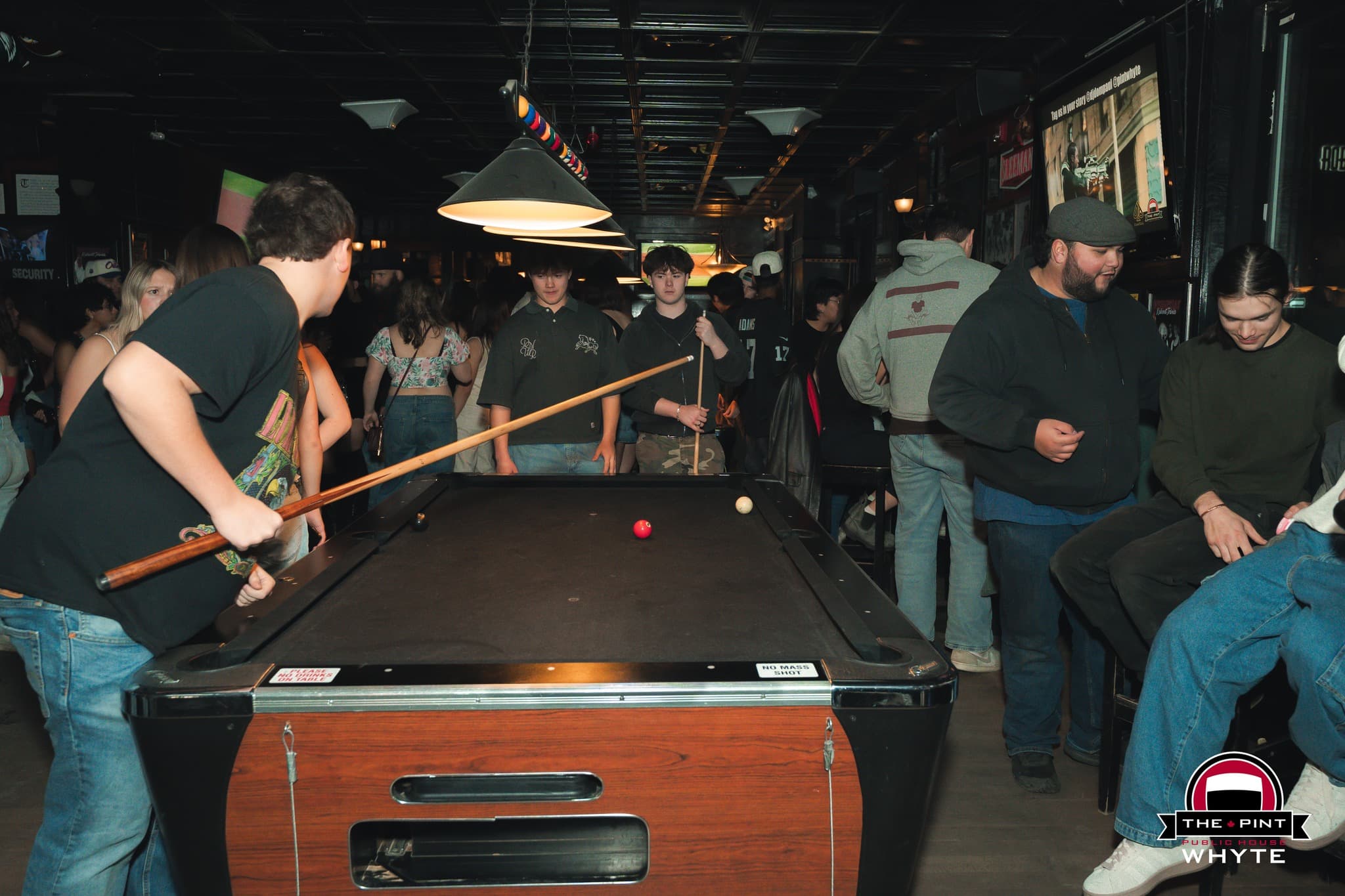 Daily Happy Hour - Image 1