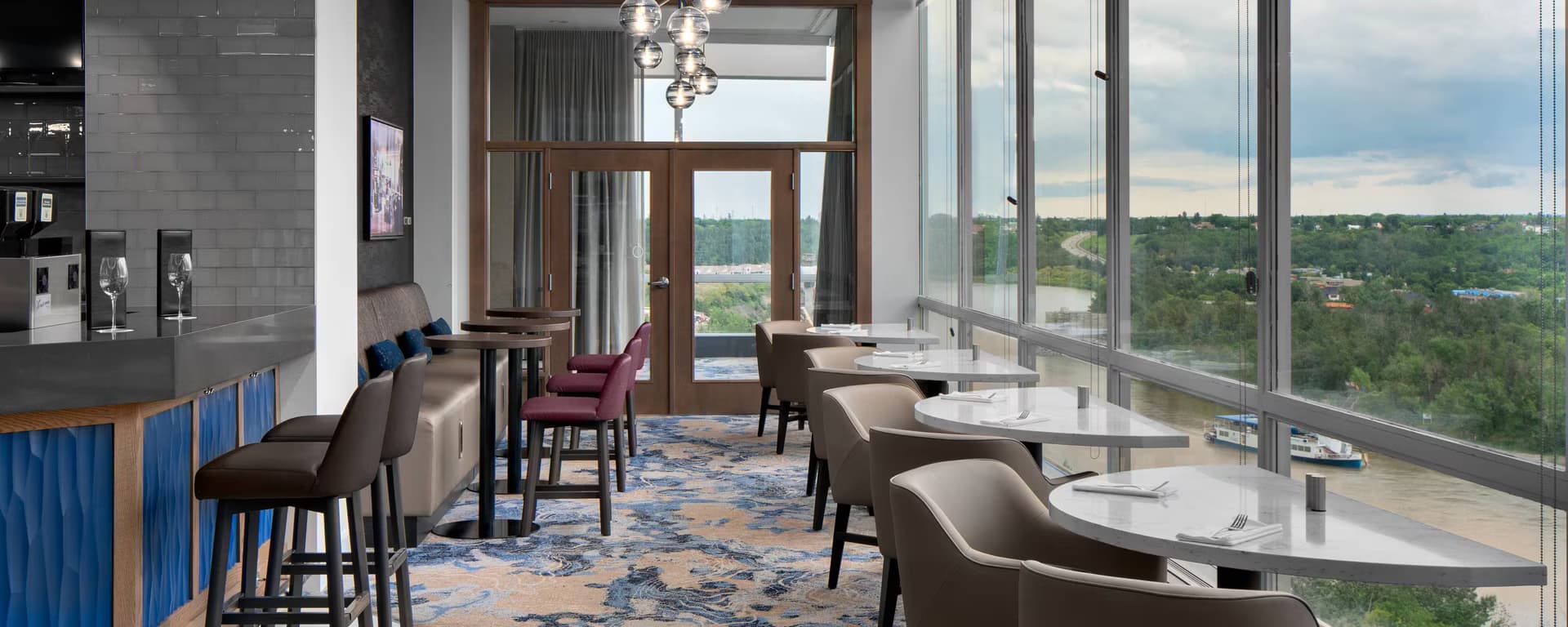 Happy Hour - Image 1