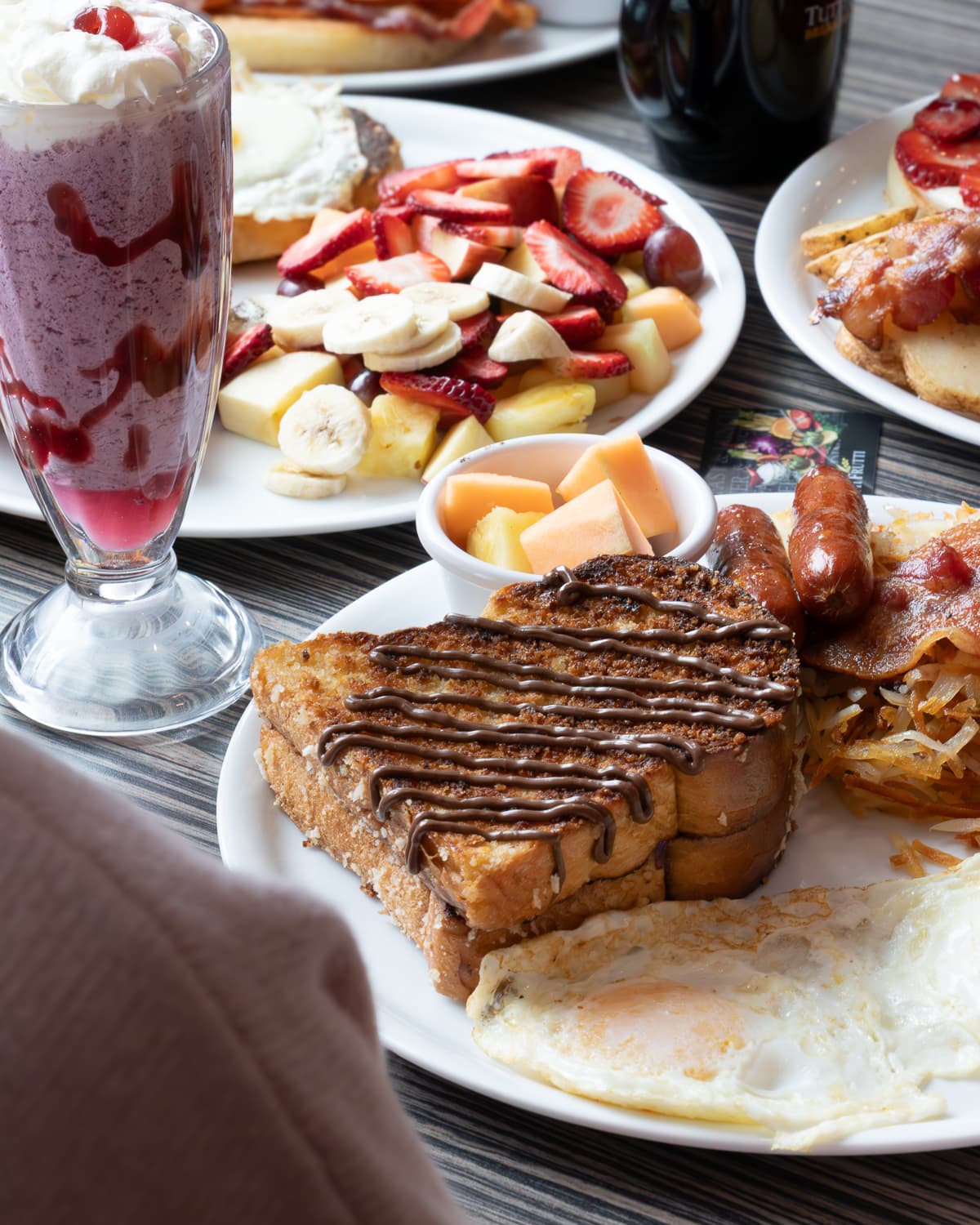 Saturday Kids Eat Free - Image 1