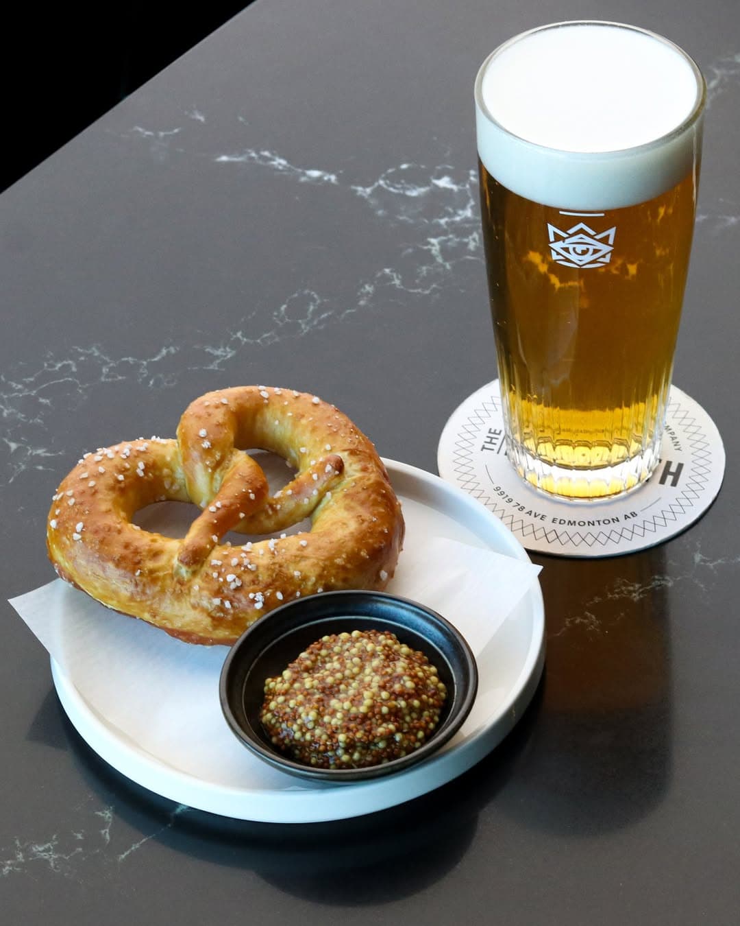 The Monolith Happy Hour - Image 1