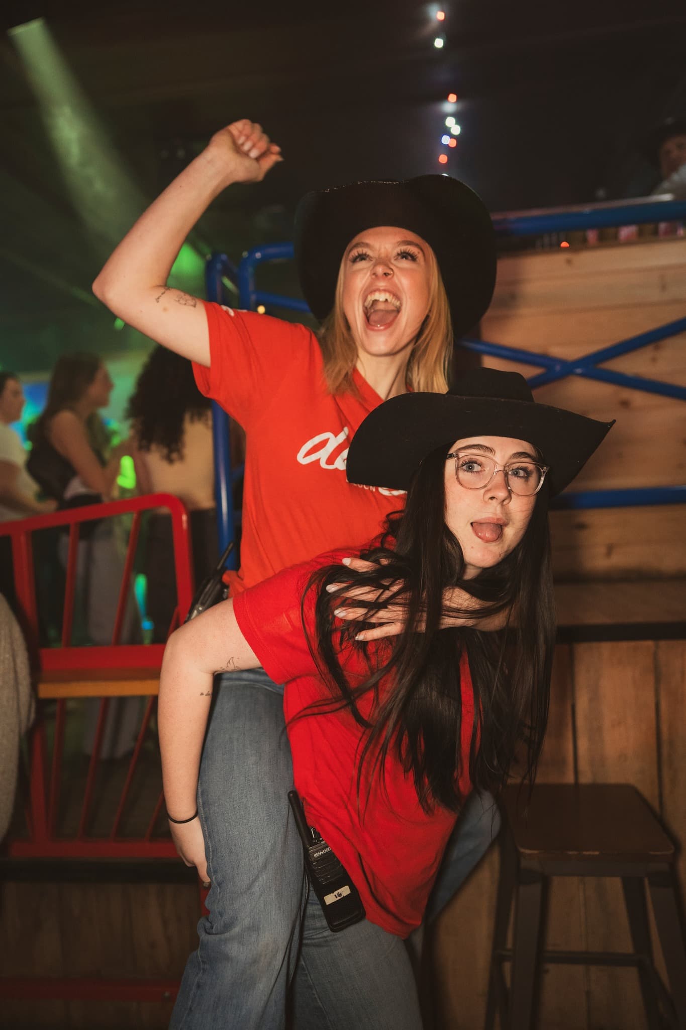Daisy's Saloon - Image 4
