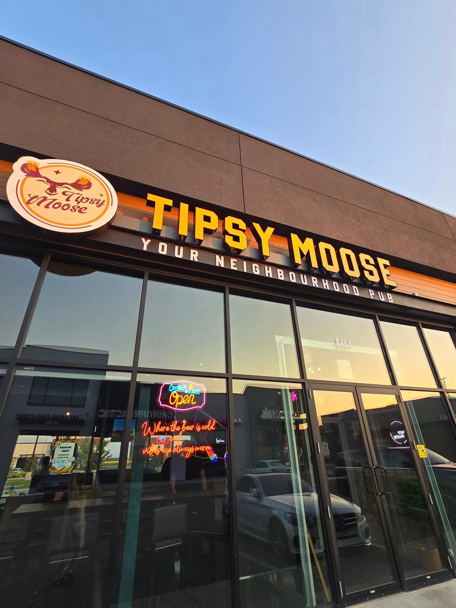 Tipsy Moose Pub & Kitchen - Image 1