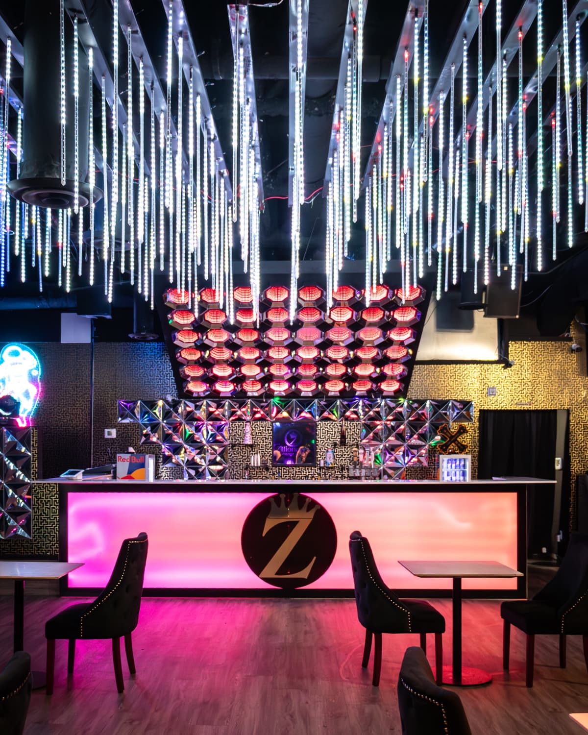 Zillionaires Lounge & Bar - Image 1