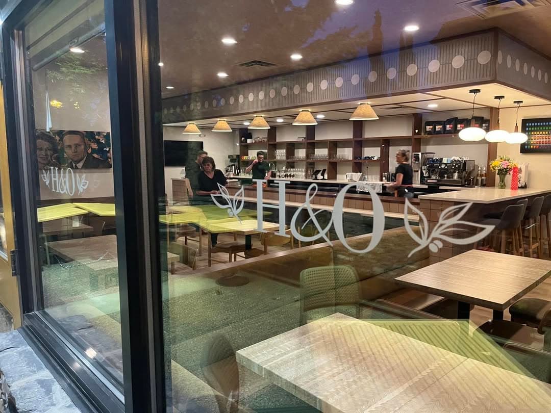 Happy Hour - Image 1